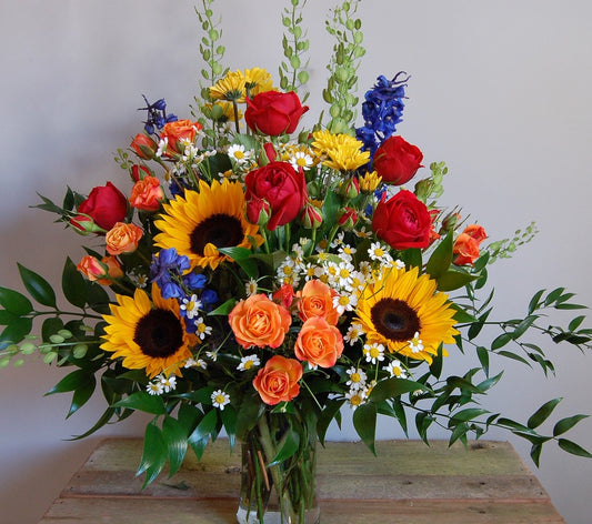 Tammy's Floral Classic Gorge Summer Bouquet image 0
